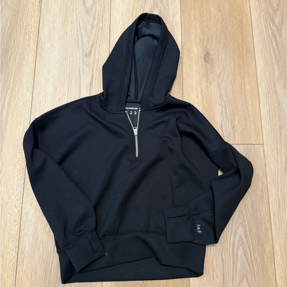 Girls A&F Black Half-Zip Hoodie - Picture 1 of 2